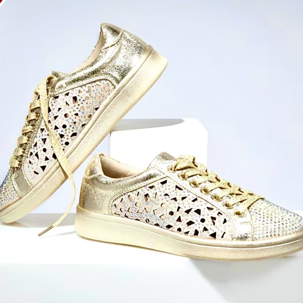 Lady Couture Paris Women’s Gold Rhinestone Sparkle Sneakers Size 10.5 NWOT